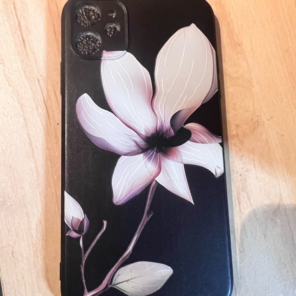 4/$20 iPhone 11 cases - Picture 9 of 11